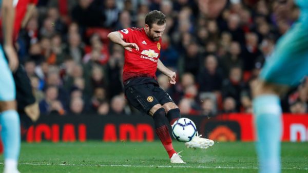 Juan Mata sẽ tiếp tục ở lại với MU