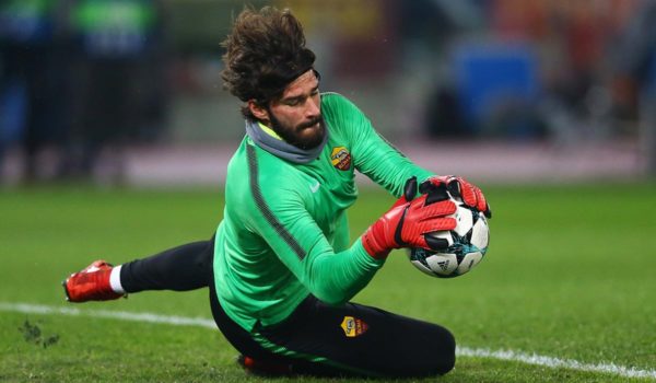 Thủ môn Alisson được bình chọn cầu thủ xuất sắc nhất Liverpool
