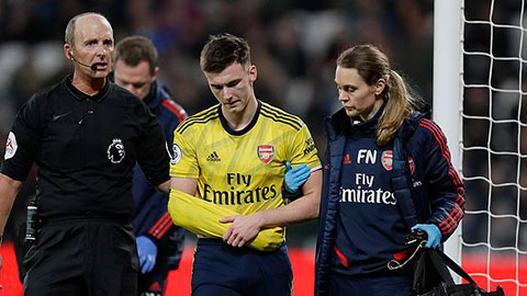 Arsenal trả giá nặng nề sau trận thắng West Ham