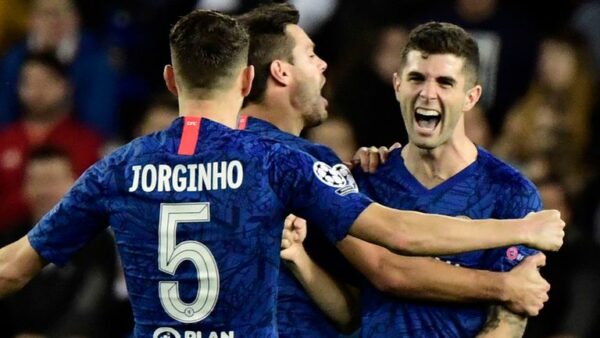 Lampard phản pháo về thất bại của Chelsea