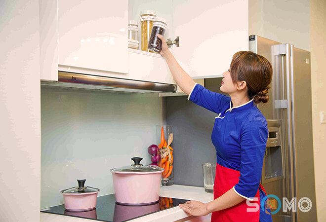 mơ thấy người giúp việc