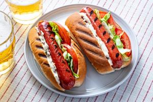 Địa chỉ ăn hotdog ngon nhất Hà Nội