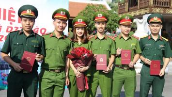 Bài thơ viết về nghề công an hay nhất