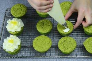Món bánh trà xanh thơm ngon, hấp dẫn với công thức đơn giản tại nhà