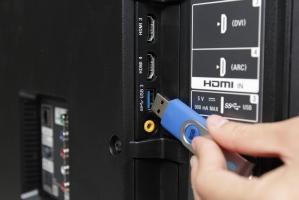 Công dụng của cổng USB trên Tivi bạn nên biết