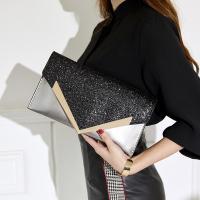 Địa chỉ bán clutch cầm tay đi tiệc nổi bật ở Tp. HCM