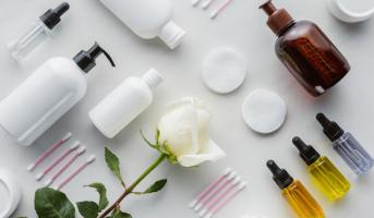 Dược mỹ phẩm cần có trong Routine dưỡng da