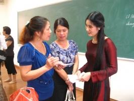 Cách giải quyết tình huống khó xử giữa giáo viên tiểu học và phụ huynh hay nhất