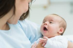 Mẹo nhỏ trị nấc hiệu quả cho bé