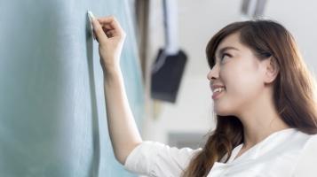 Ngành học giúp con gái ra trường dễ lấy chồng nhất
