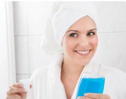 Nước súc miệng ngừa viêm nướu hiệu quả nhất cho cả nhà