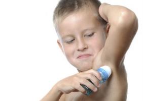 Sản phẩm lăn khử mùi trẻ em an toàn và hiệu quả nhất hiện nay