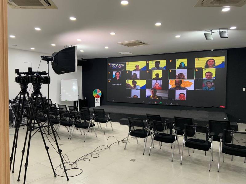 Không gian livestream rộng rãi tại Fast Motion