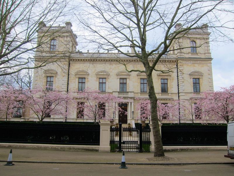 18-19 Kensington Gardens