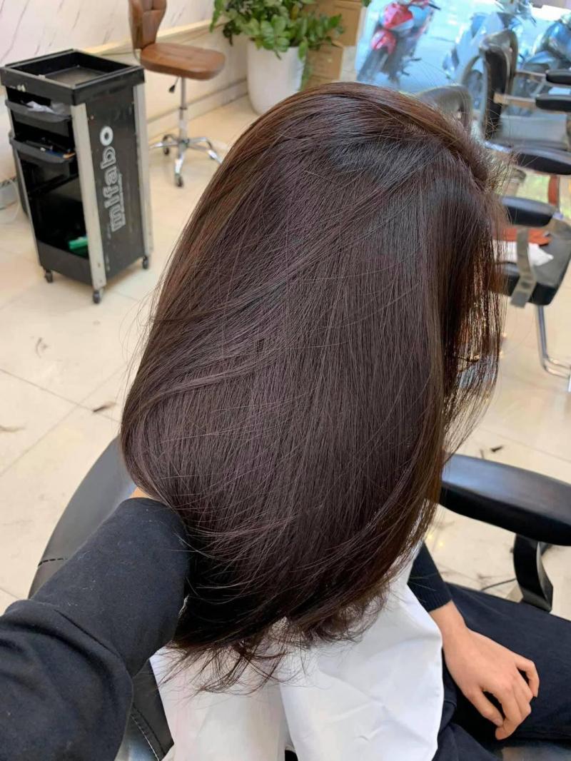 2000 Hair Salon