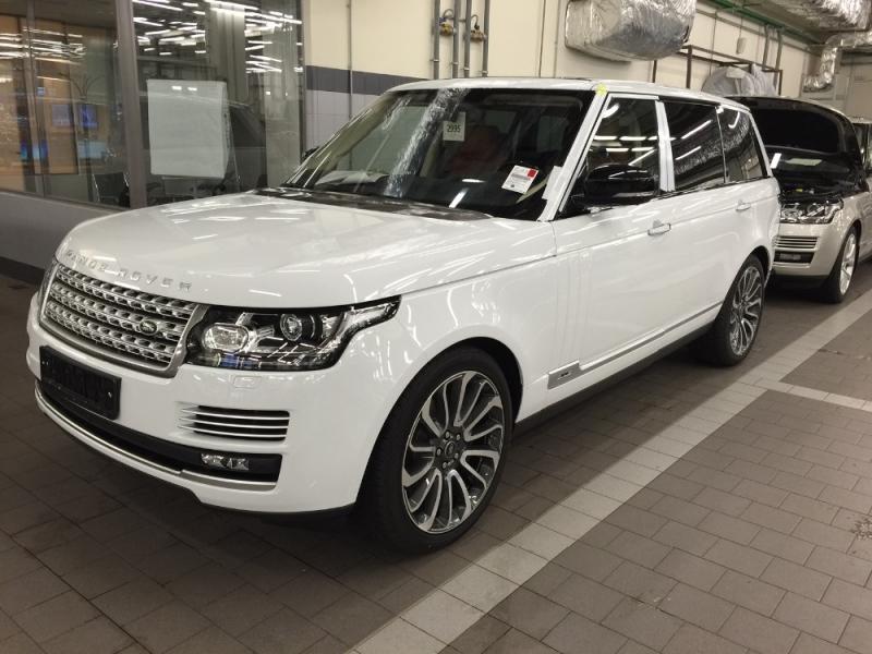 2012: Land Rover Range Rover (L405)