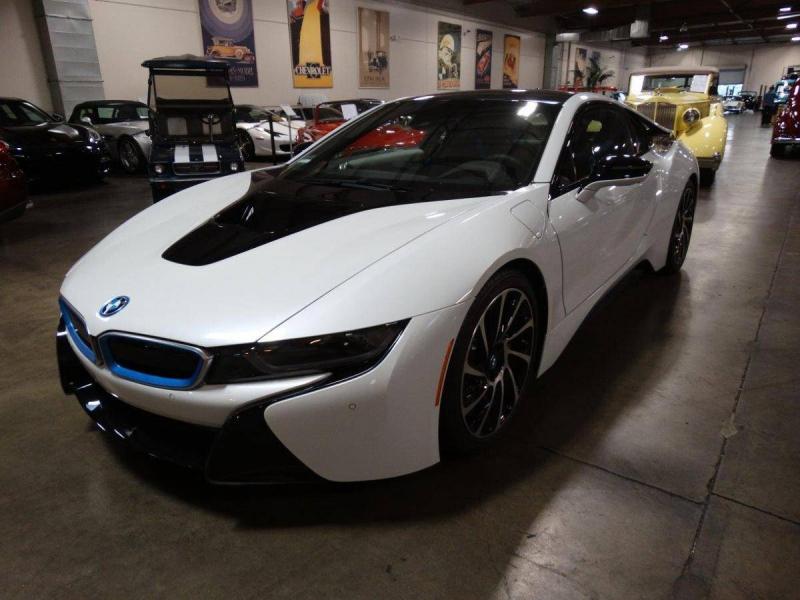 2014: BMW i8