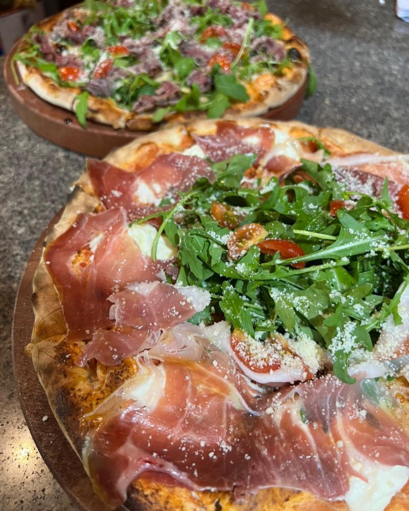 365 Degrees Pizzeria and Bar