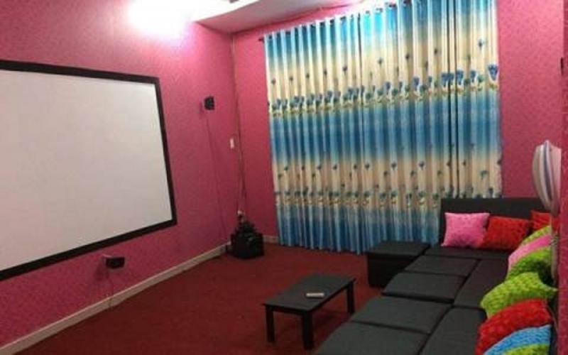 Màn hình rộng, đẹp, âm thanh tốt