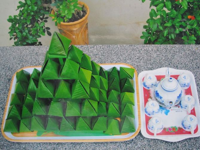 Bánh ít lá gai bà Dư Bình Định