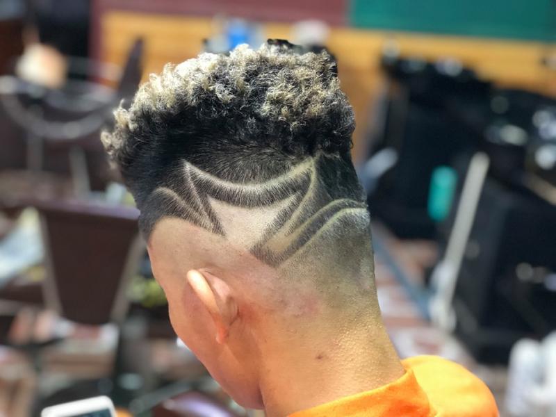 82KA Barbershop
