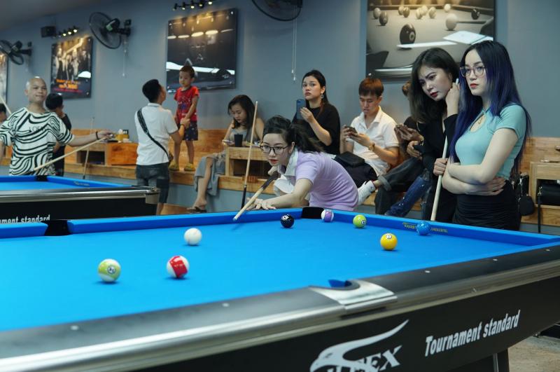 93 Billiards Club