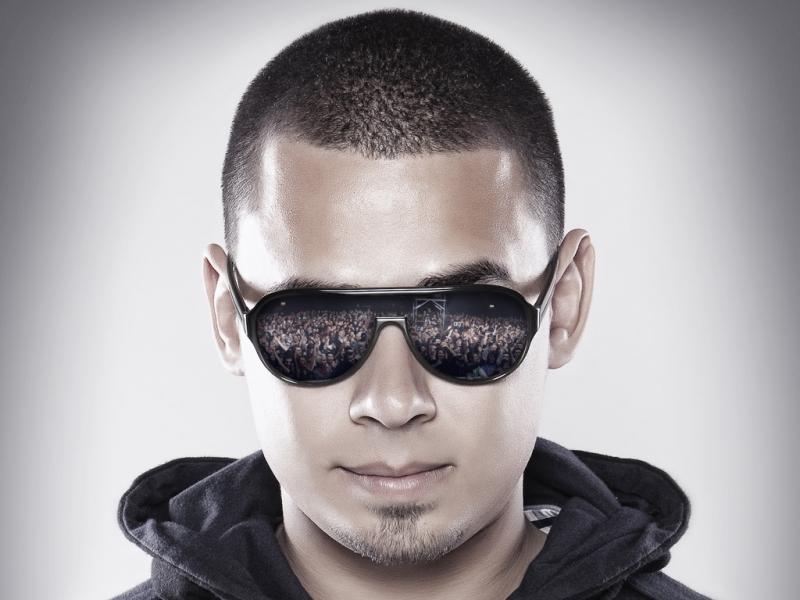 Afrojack là một DJ nổi tiếng người Hà Lan