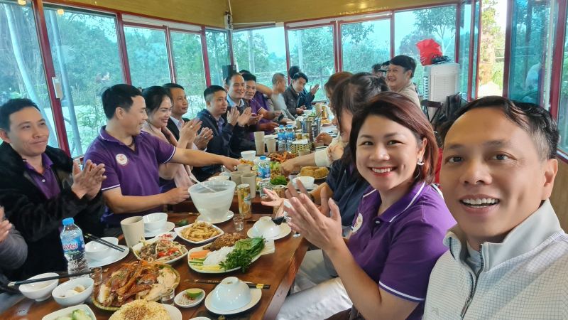 Ẩm thực Nổi