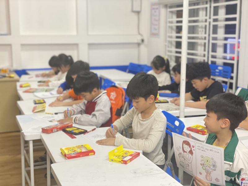 Amslink English Center
