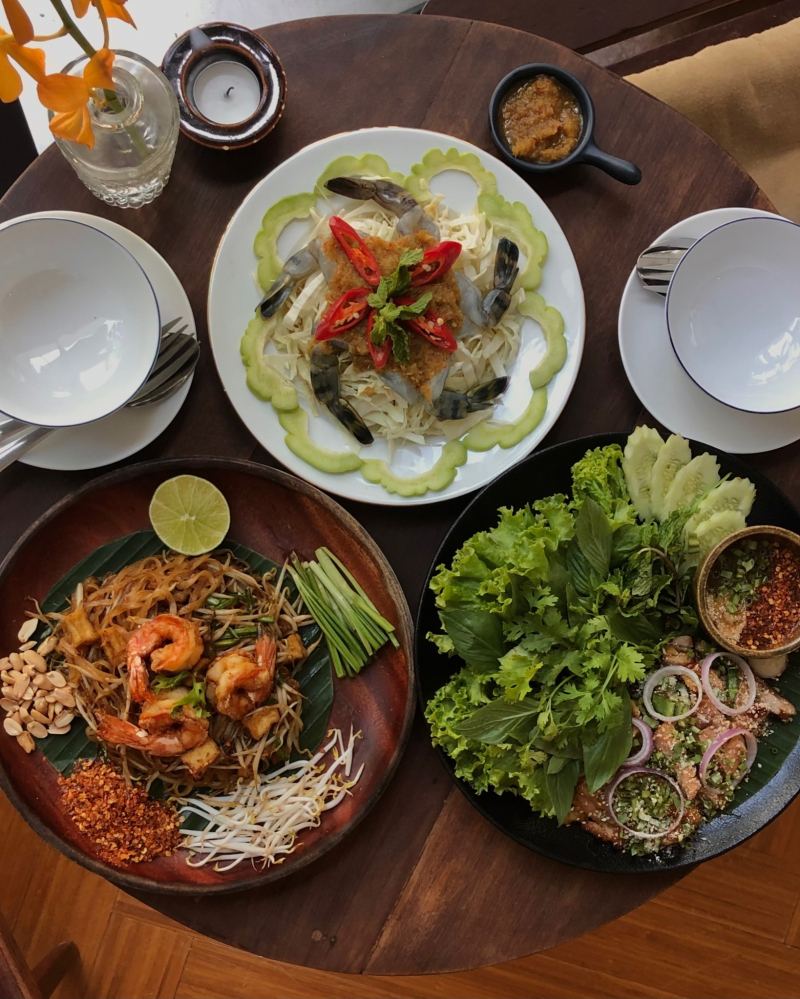 Ăn Cơm Uống Nước