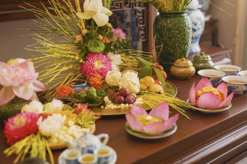 Thắp hương tạ ơn trời đất, tổ tiên