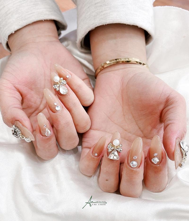 An. The nail & lash studio