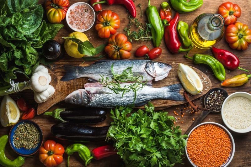 Ăn uống điều độ, hoạt động thể chất lành mạnh để có một sức khỏe dồi dào