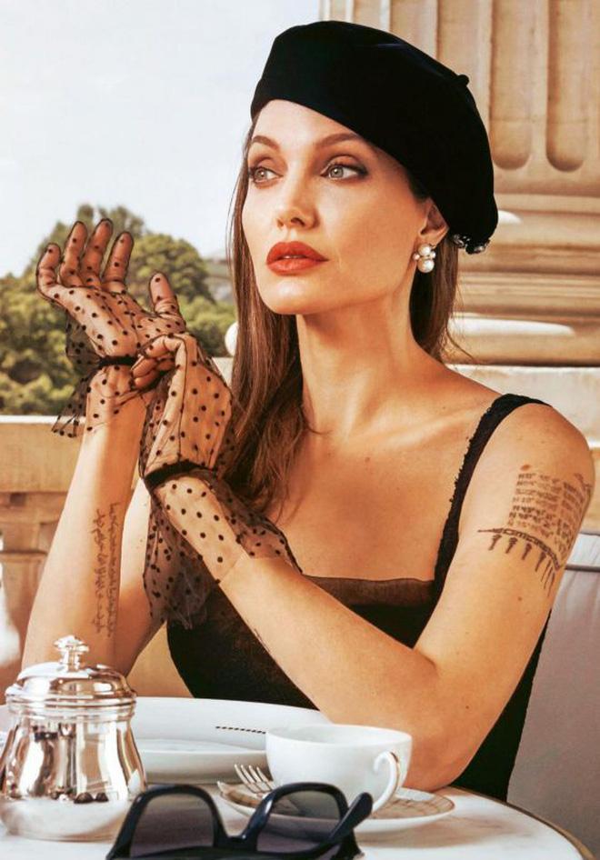 Angelina Jolie