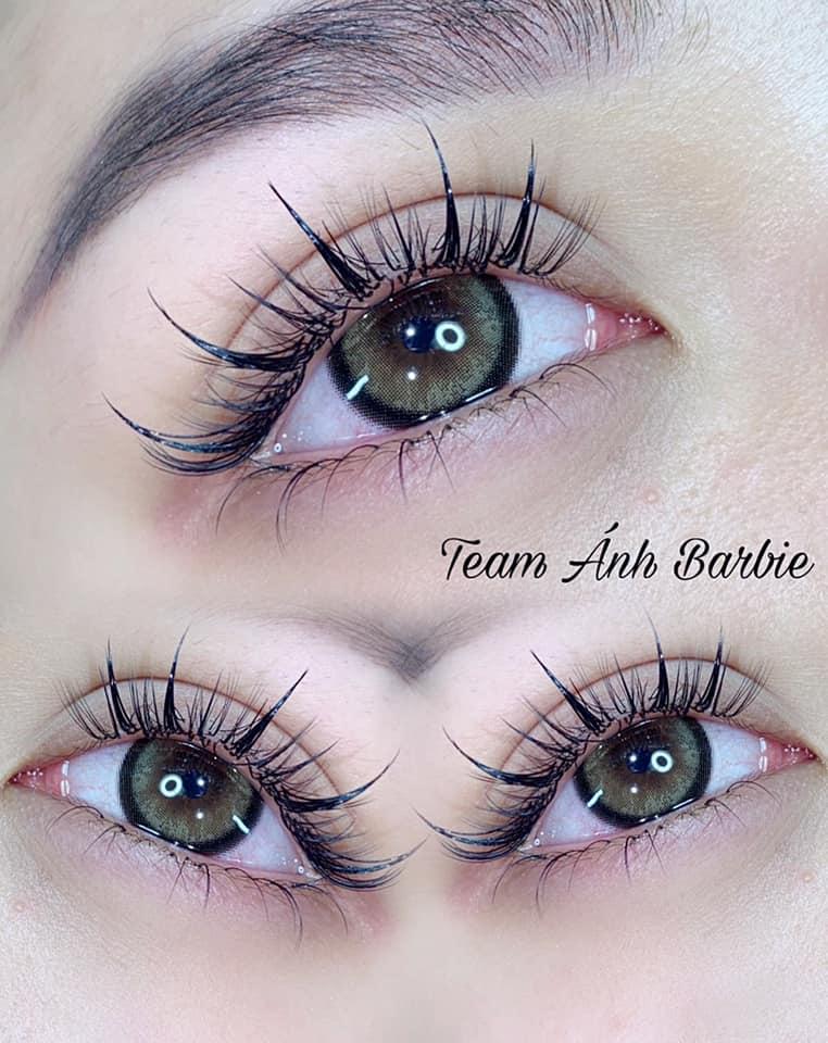 Ánh Barbie Eyelash Academy