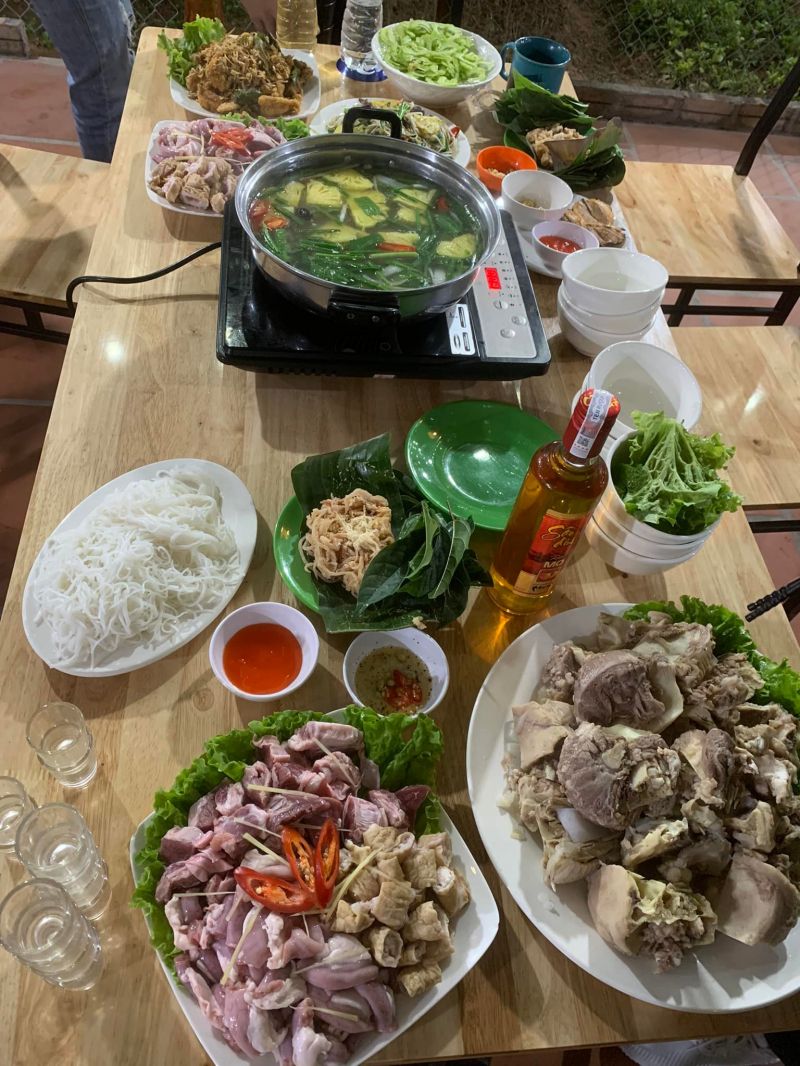 Anh Em Quán - Bia Hơi Hà Nội