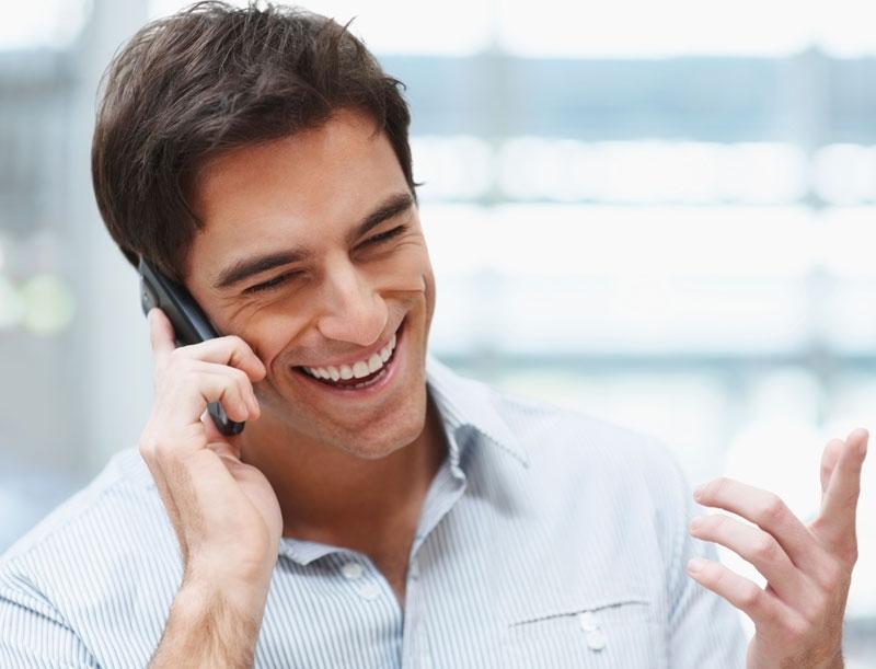 Nam giới cần hạn chế sử dụng điện thoại để bảo vệ sức khỏe sinh sản cho chính mình.