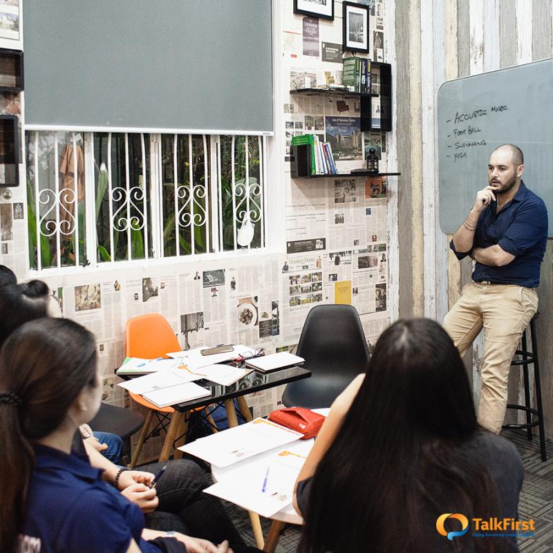 Một giờ học Reading IELTS tại TalkFirst