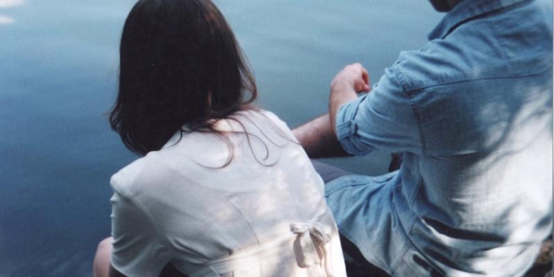 Người phụ nữ có thể giúp bạn sửa chữa sai lầm và tìm ra hướng đi đúng đắn hay không.