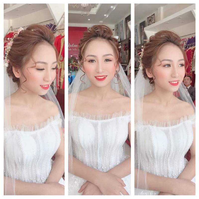 Áo cưới Đàm Thắm
