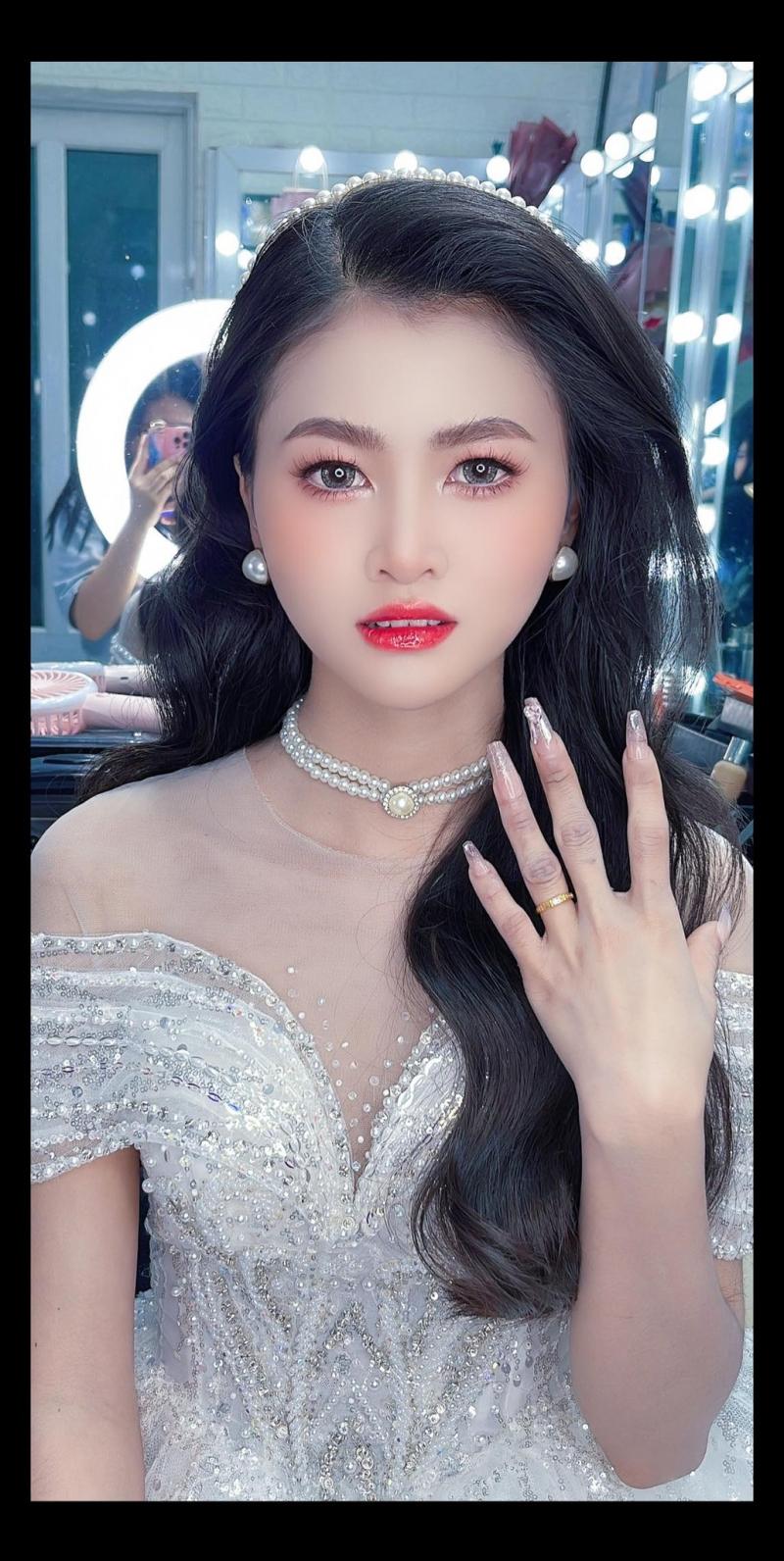 Áo cưới Dư Dung