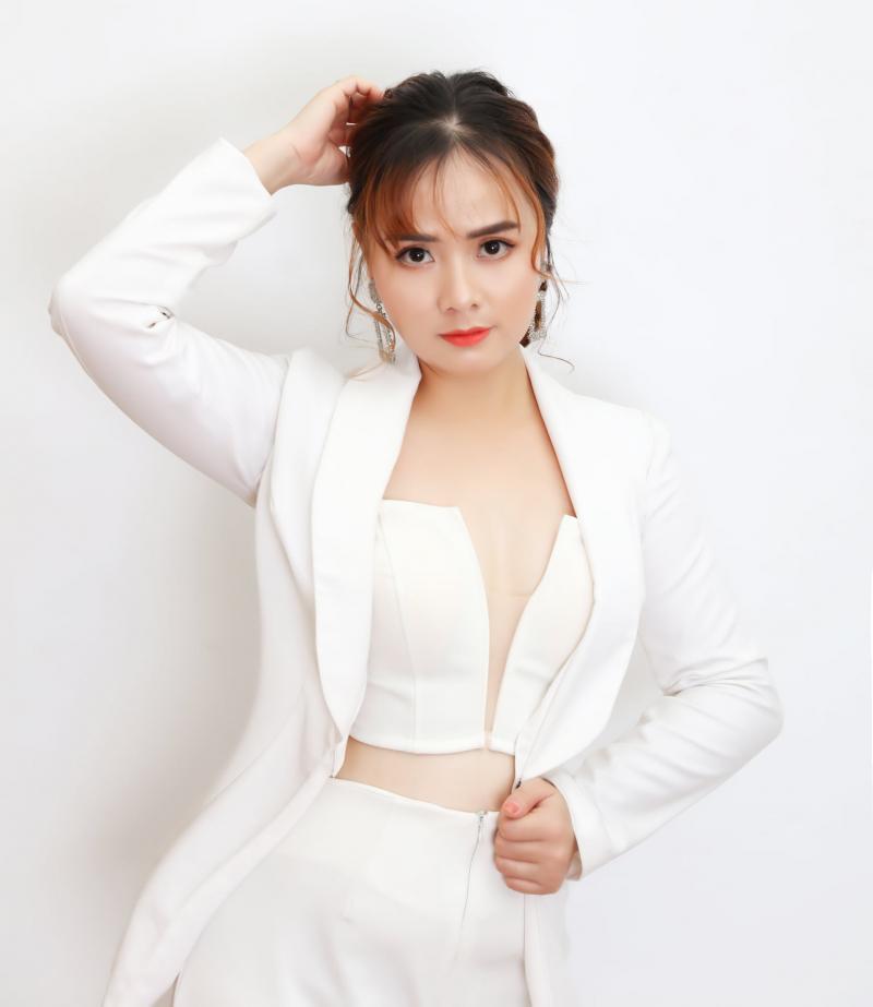 Áo cưới Huyền Giang