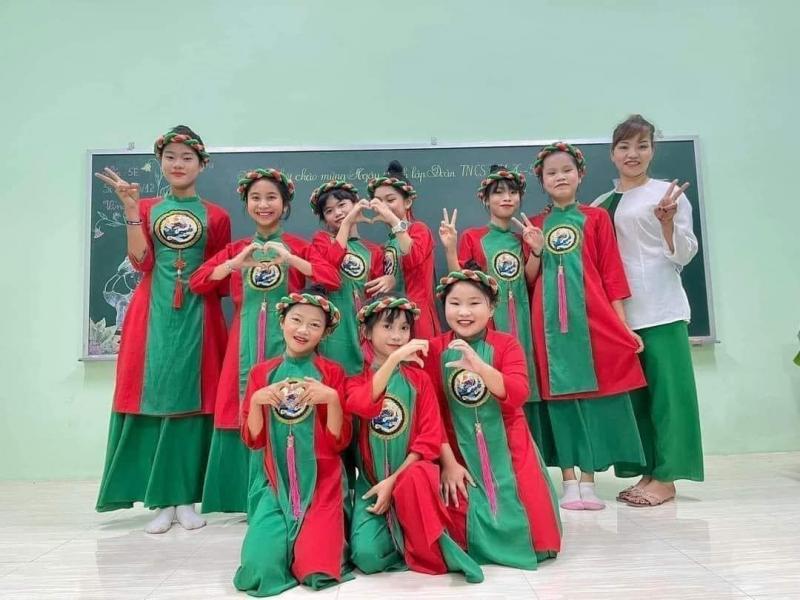 Áo cưới Mai Hoa