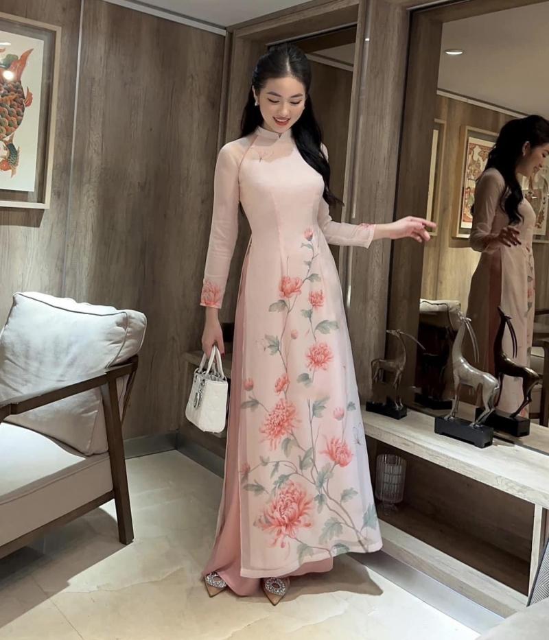 Áo Dài Cẩm Sa