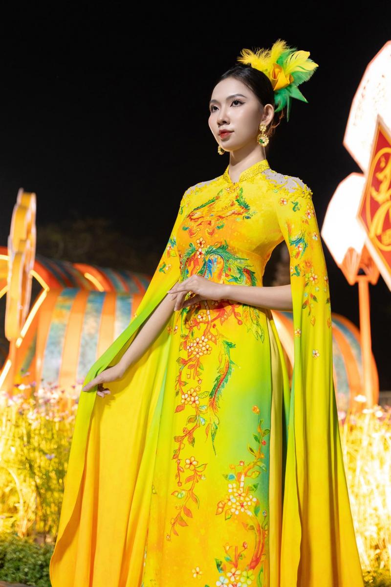 Áo Dài Cẩm Sa
