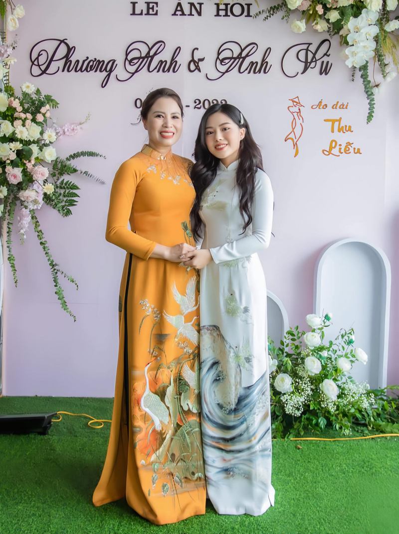 Áo dài Thu Liễu
