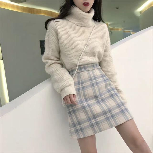 Áo len + Chân váy chữ A