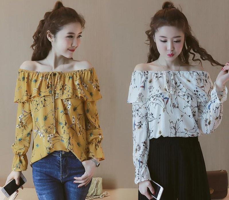 Áo trễ vai họa tiết vintage hợp màu da + quần jeans cạp cao