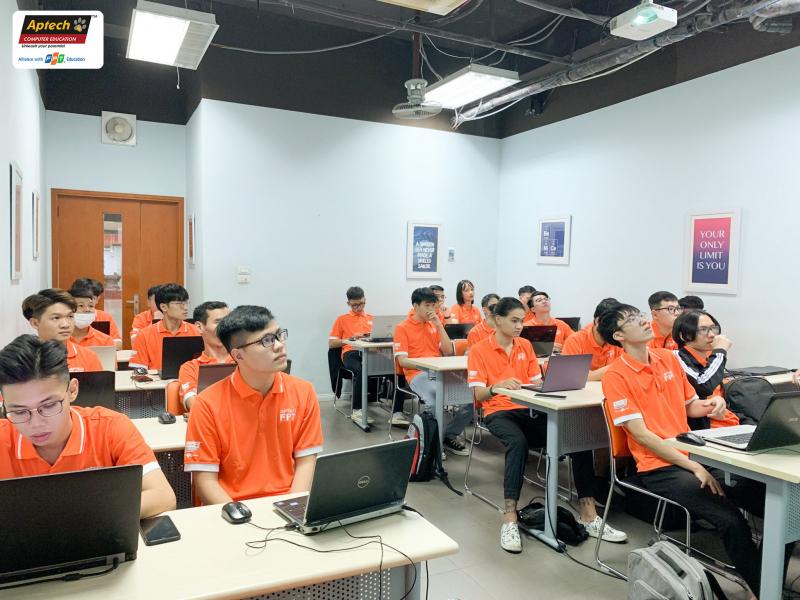 APTECH FPT - Hệ thống Đào tạo Lập trình viên Quốc tế