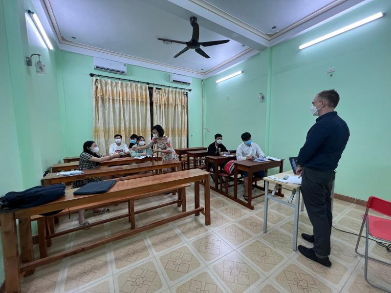 AZURA English Center